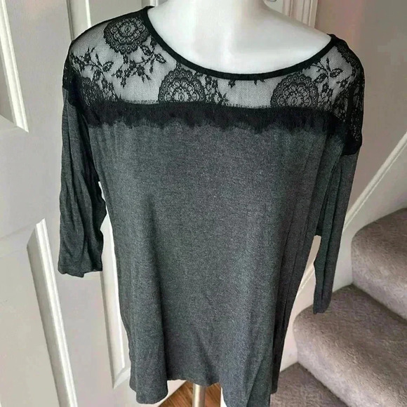 Size M black lace and gray top from Charming Charlie - Picture 1 of 5